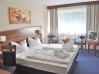 Savoy Hotel Hotels near Main River