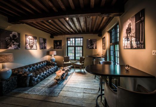 플레처 란트고트호텔 레네세