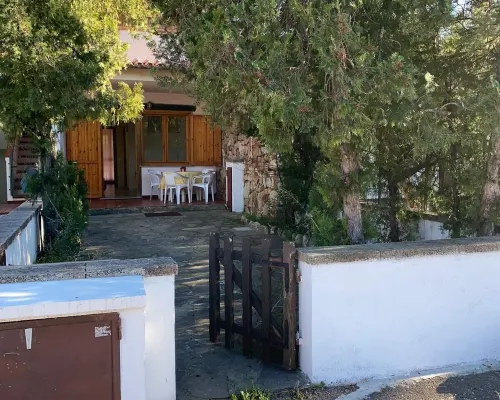 Appartamento Rosa la Cinta Hotels near La Cinta Beach