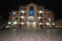 Carleton Hotel & Suites Hotels near Abule Eko Bus-Stop