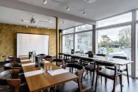 더 하이 필드 타운 하우스