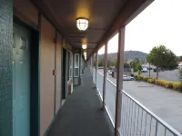 Sweet Breeze Inn Grants Pass Hotels in Josephine County