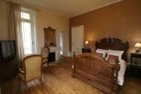 Domaine de Champ Rose Hotels in Saint-Laurent-de-Belzagot