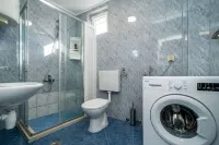 Apartment & Rooms Alan