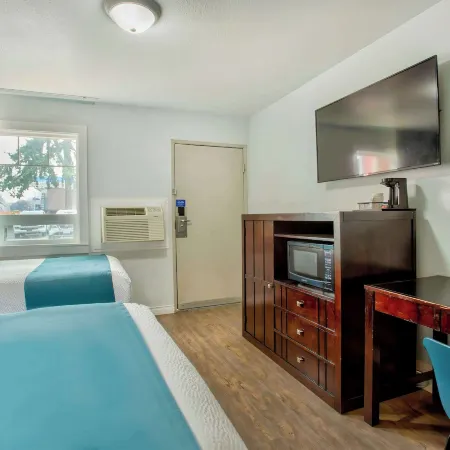 Studio 6 Suites Albany, or