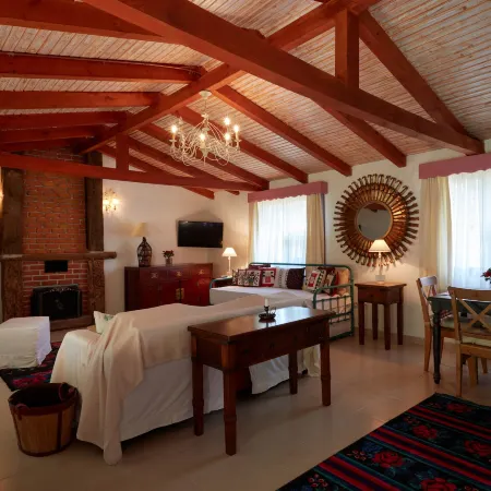 Dachas Cove Hotel
