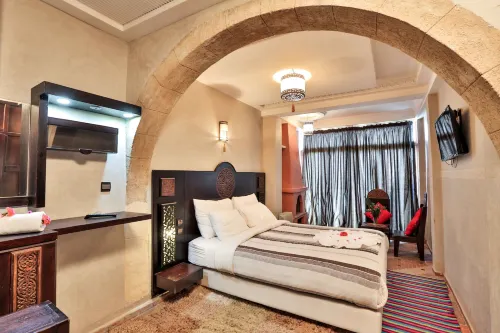 Riad Nakhla - Wifi
