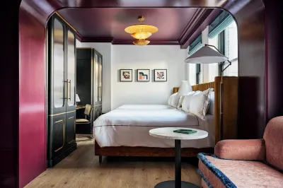 Fidelity Hotel Các khách sạn gần Wendy Park