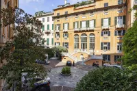 La Finestra Sul Cortile di Via Roma by Wonderful Italy - Airport Shuttle