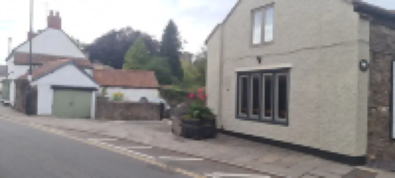 1 Bed Flat - Sleeps 2 - Parking - Wifi