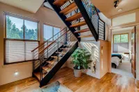Old Town Loft Oasis with Amazing Rooftop Deck! Hotels in Fort Collins