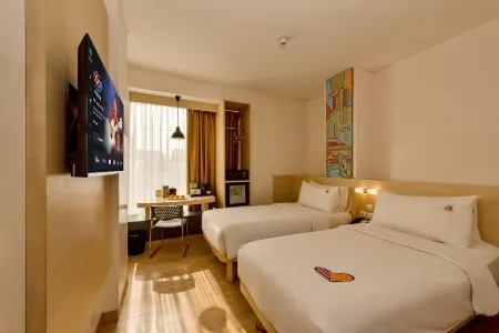 MaxOneHotels @ Premier Melawai