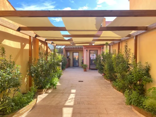 Gioia Guesthouse - 3-Star