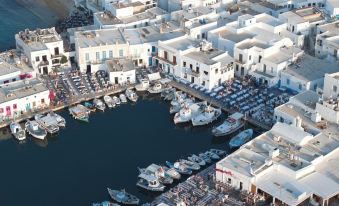 Avant Mar Paros