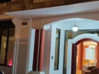 Jomaley , Real Hotel Jomaley โรงแรมในโลคา