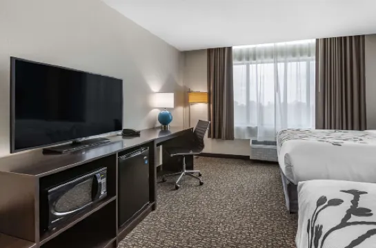 Sleep Inn & Suites Milwaukee/Franklin