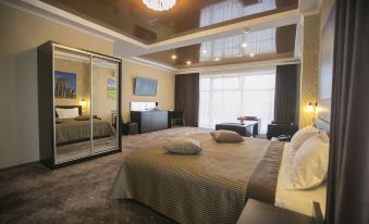 Dom Hotel