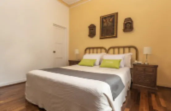 米拉弗洛雷斯埃爾巴蒂奧旅舍