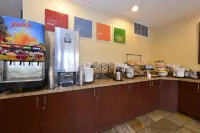 Comfort Inn & Suites McMinnville Wine Country - breakfast