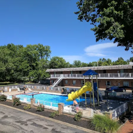 South Shore Inn