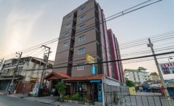 The Chateau Chiangmai Residence