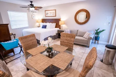 The Capri at Siesta Hotels in Osprey