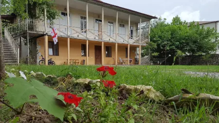 Guest House Mart Villa Отели в г. Зеда Горди