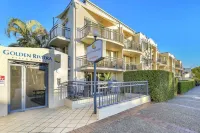 Golden Riviera Absolute Beachfront Resort Hotels in Currumbin