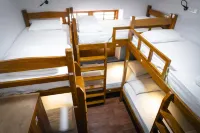 Leo vishroam Hotel a 
