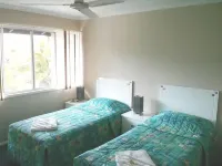Bay Hideaway Resort Hotels in Pialba