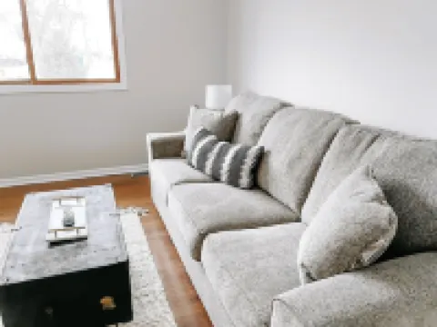 Cheerful 2 Bedroom in Downtown Grass Lake | Bikes