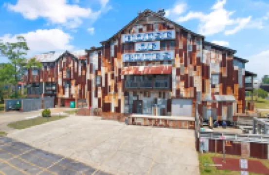 Breathtaking Ocean Views and Resort Pools - Charming Coastal Retreat Hotels near T.I.G.E.R.S. Preservation Station