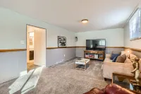 Large Home*Sleep 1 7Beds*Near Mountains