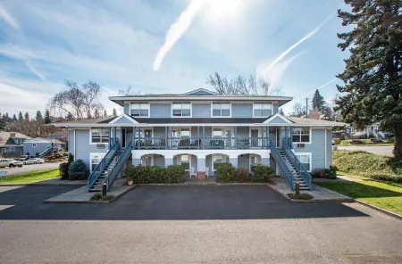 Convenient Location and Modern Amenities - Charming Retreat