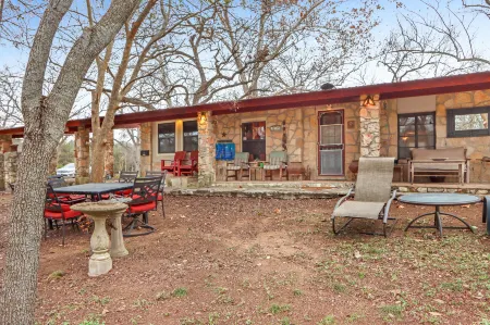 Creekside Oasis with Cozy Living Spaces - Charming Rustic Retreat