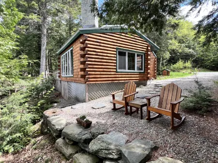 Spacious Living Room and Private Dock - Stunning Lakefront Retreat