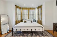 Perfect Location - Downtown Charleston - 1BR/1BA