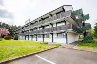 Kyriad Valenciennes Sud - Rouvignies Hotels in Rouvignies