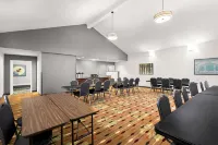 Best Western Luxbury Inn Fort Wayne Các khách sạn ở Aboite Township