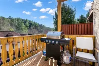 Luxurious Retreat - Game Room, Walk to Downtown, WiFi Hotels in Helen