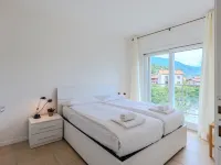 Nancy Hotels in Domaso