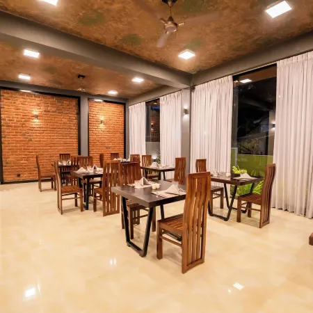 Limeshine Hotels and Residence