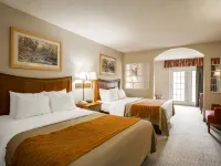SureStay by Best Western Cherokee on the River スウェインのホテル