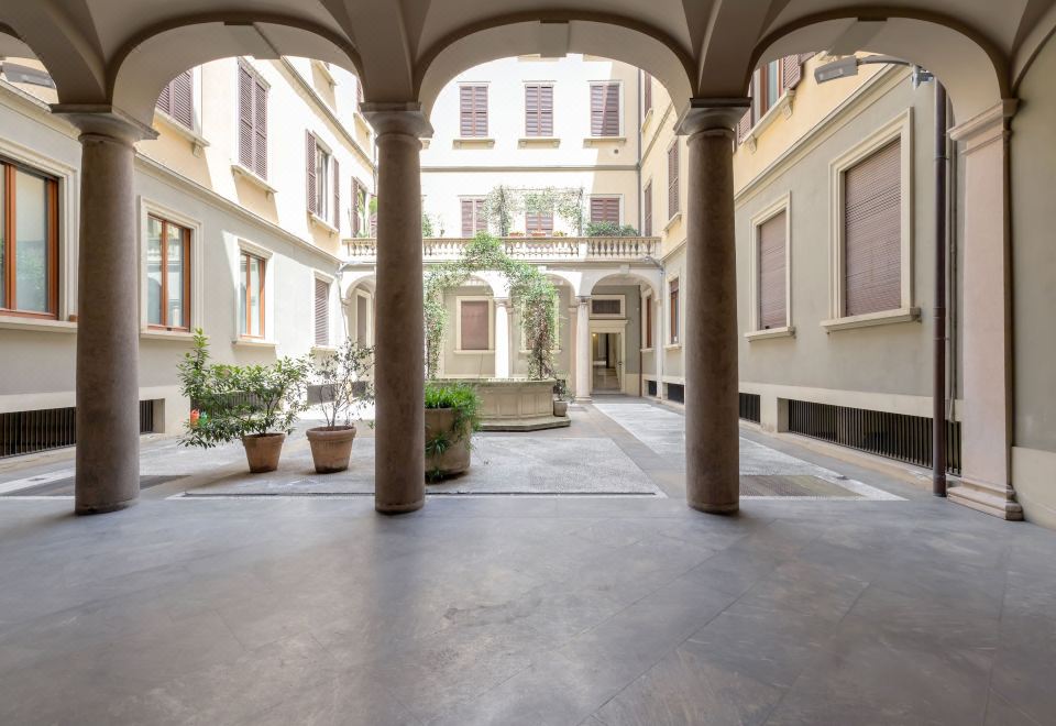 Milan Retreats Duomo Suites - Housity