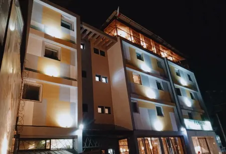 Fly Inn Madagascar Hotel - Navette Gratuite H24 - à 300m de l'Aéroport International