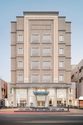 Qamar Hotel Jeddah Hotels in Hera Street