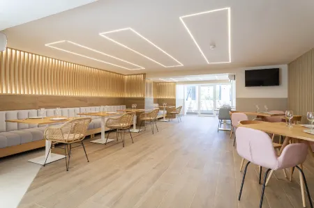 Halley Hotel & Apartments Affiliated by Meliá