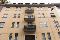 Oskar Home - Tre Ponti Hotels in Milano