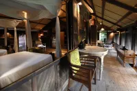 Bon Ton Antique Wooden Villas - Pet friendly