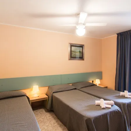 Racar Hotel